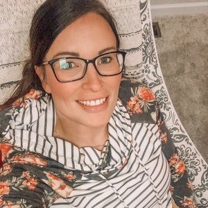 Meet your Posher, Julie